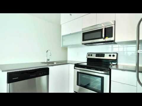 69 Lynn Williams 701