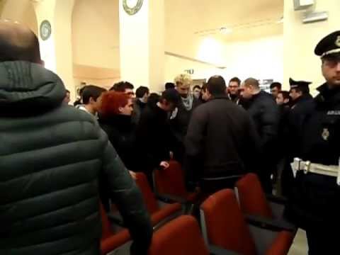 Tensione in consiglio a Saronno per sgombero Telos