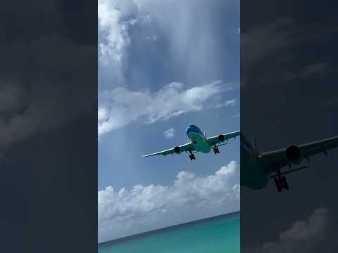 Smooth landing at Sint Maarten! ✈️ KLM bringing you closer to paradise. 🌴Photo:  @ninavikan (IG)