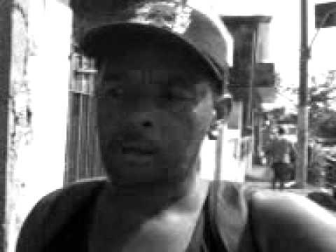 em homenagem ao Chorão(Charlie Brown Jr.)e ao presidente Hugo Chavez