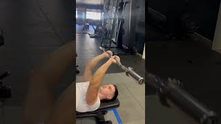 PRESS FRANCÉS CON BARRA TUMBADO