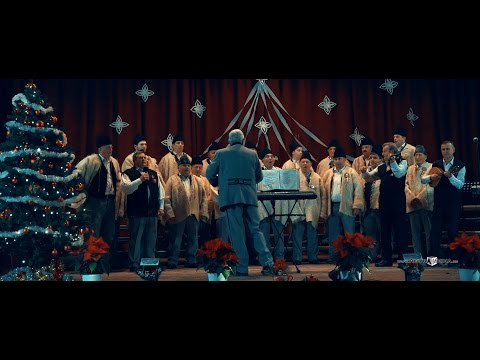 AGORA MEDIA | "Vin colindătorii" cu corul bărbătesc din Finteuşu Mare