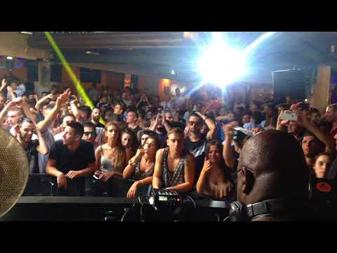 Carl Cox plays 'Fabio Neural - Kora' @ Il Muretto   Jesolo