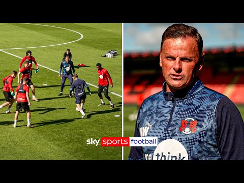 Are Leyton Orient's rondos better than prime Barcelona? 👀 | EFL The Drill