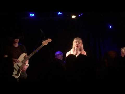 Leah McFall - Loving You (Live) @ Komedia, Brighton - 16/04/17