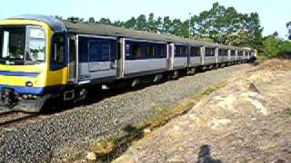 preview picture of video 'Helensville Train: Rid'n 2 Rodney, west of Huapai, NZ 14/11/2008'