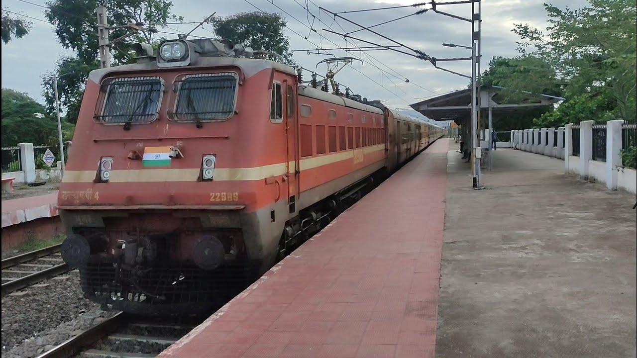 Train No - 17015, Bhubaneswar - Secunderabad, Visakha Express Skips Marripalem Railway Station PF 1.