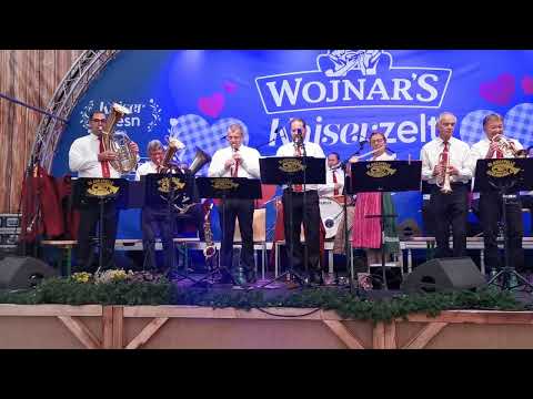 Blaskapelle HORAVANKA - Gonna fly now (Eröffnungsnummer)