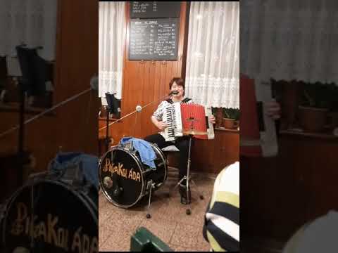 PiňaKoláda - Prodavač aneb Pavla to na Tancovačce s Milošem roztočila.