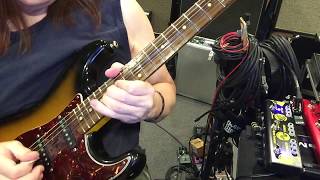 Video thumbnail for Donner Alpha Cruncher, Fender Deluxe 68, Stratocaster by KrazyDoctor