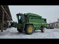 John Deere 2266