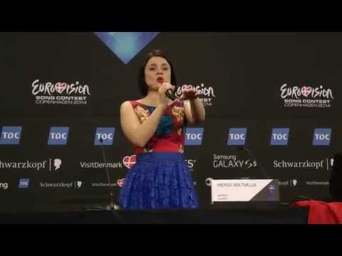 Hersi Matmuja surprizes everyone singing live an arie from Turandot in Eurovision press conference!