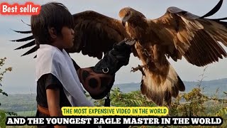 Download lagu This child is very patient in taking care of his eagle mp3