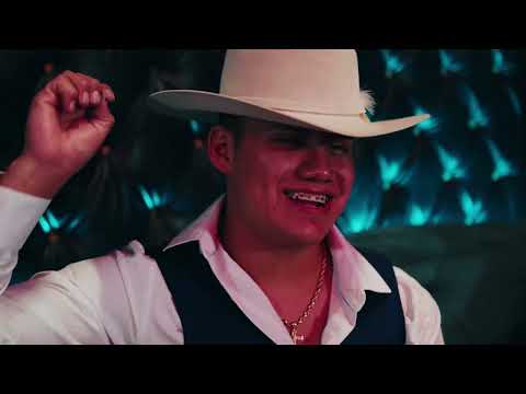 Con Tus Besos - Conjunto Rienda Real x La Cuadrilla Norteña (Video Oficial)