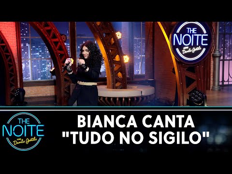 Bianca canta "Tudo no Sigilo" | The Noite (20/11/20)