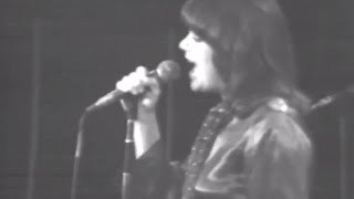Linda Ronstadt - Heart Like A Wheel - 12/6/1975 - Capitol Theatre (Official)