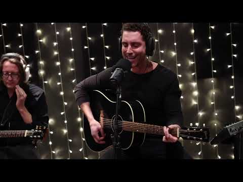 Neil Diamond- “Solitary Man” (Nick Fradiani Acoustic live cover)