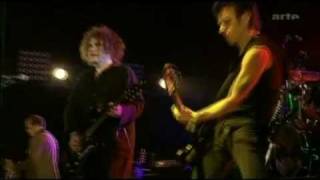 The Cure - Fascination Street (Live 2005)