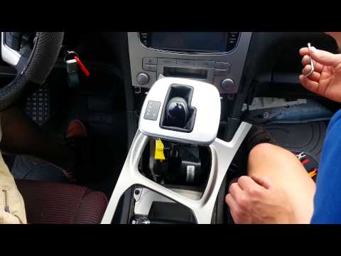 comment demonter autoradio sur ford c-max