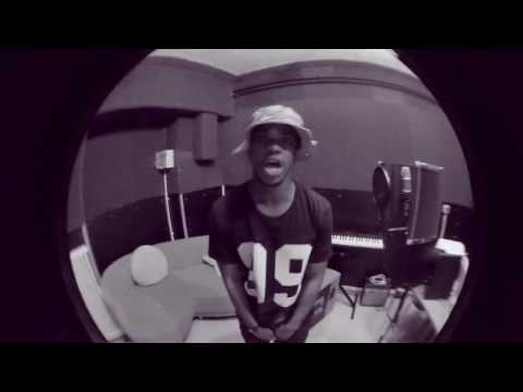 Mozes X - Wer ich Bin ??? (Official Music Video)