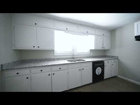 Beautiful 3-Bedroom Home with a Large Yard! Pet Friendly! property video