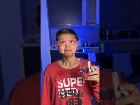 🤪💦 Fun Trick! How Not to Spill Water 🥤✨