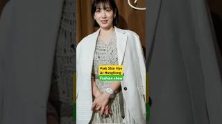 Download lagu PARK SHIN HYE LOOKS LIKE A BARBIE DOLL IN THE FASHION SHOW OF BRUNELLO CUCINELLI  #parkshinhye mp3