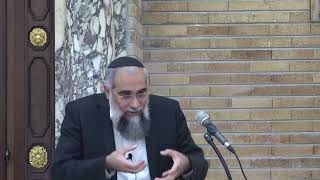 בגדר קניין קידושין - שיעור פתיחה למסכת קידושין | הרב גבריאל סרף, ראש הישיבה (ישיבת כרם ביבנה) - התמונה מוצגת ישירות מתוך אתר האינטרנט יוטיוב. זכויות היוצרים בתמונה שייכות ליוצרה. קישור קרדיט למקור התוכן נמצא בתוך דף הסרטון