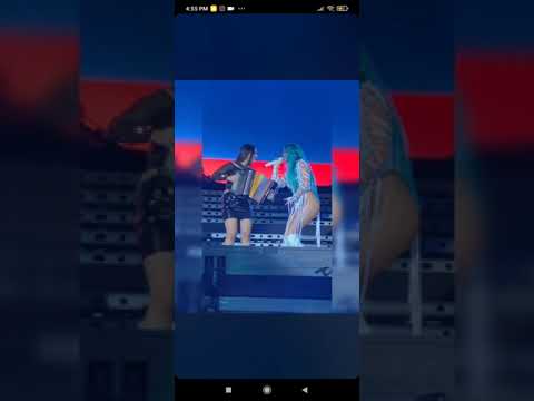 Karol G - Tarde lo conocí (en vivo, Medellin)