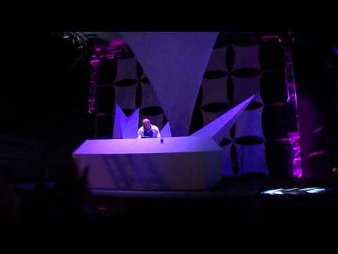 EUPHORIA MUSIC FESTIVAL: Roger Shah being a BADASS