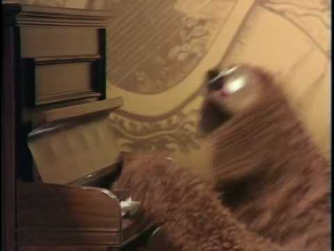 The Muppet Show: Rowlf - "I Never Harmed An Onion"