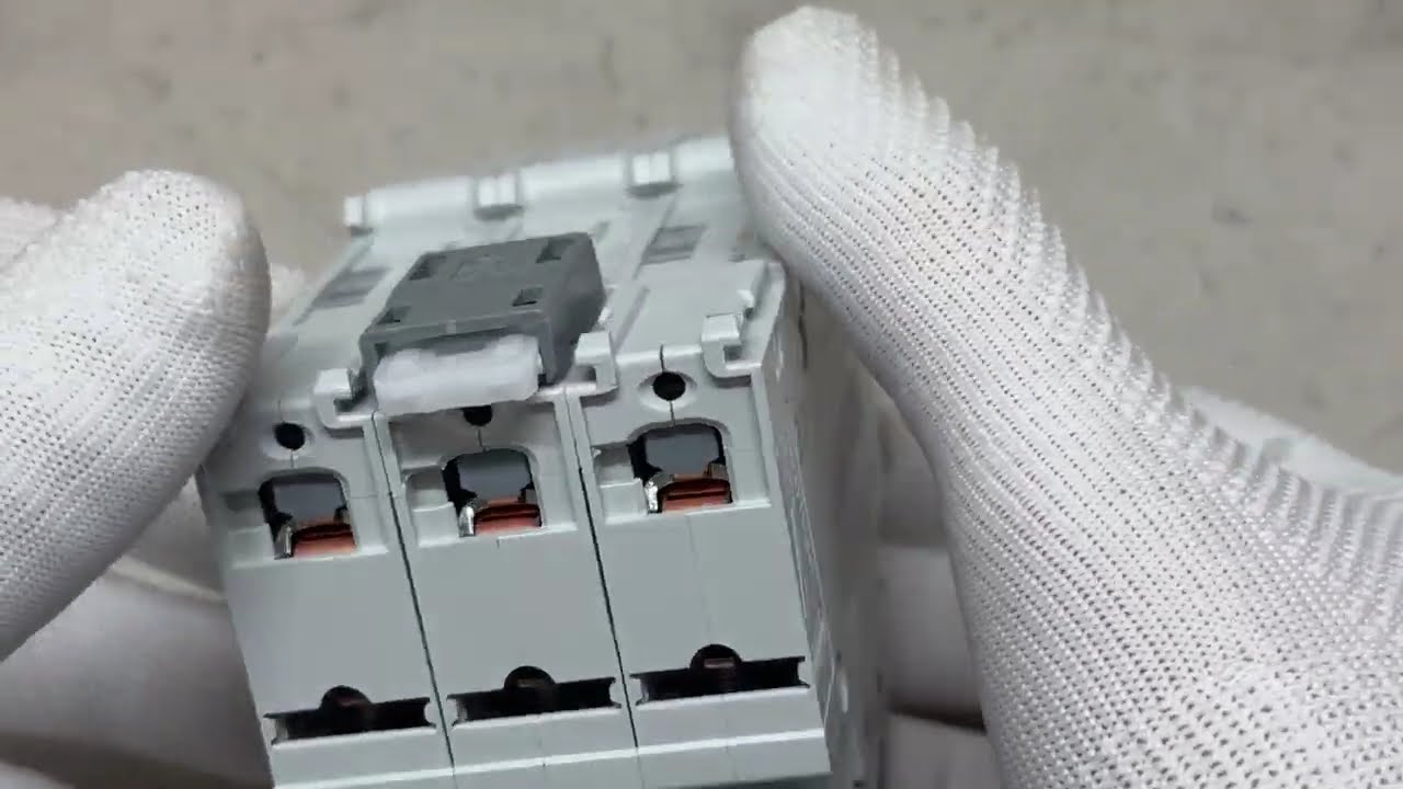 Автоматичний вимикач Hager MCN310 С 3p 10А