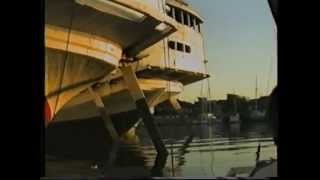 preview picture of video 'Makassar Harbor: Paotere (1993)'