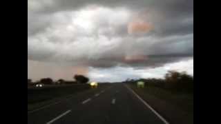 preview picture of video 'Passando ao lado de uma chuva... Alexânia GO'