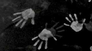 Nos mains... signent