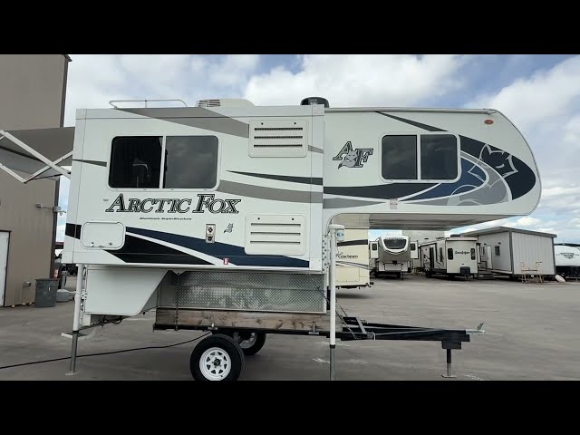 2020 ARCTIC FOX 811 in Travel Trailers & Campers in St. Albert