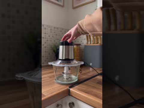 Using the Swan 1.8L Electric Food Chopper 🧅
