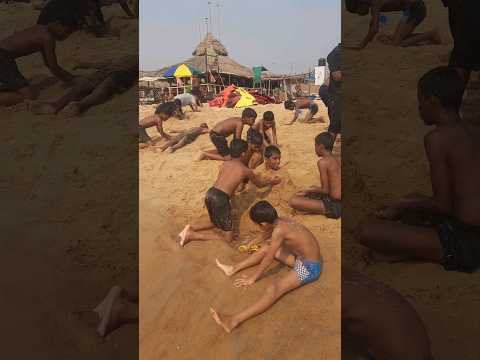 All school boys doing same job 😂 goa beach 🏝️ #shorts #subratakhanra