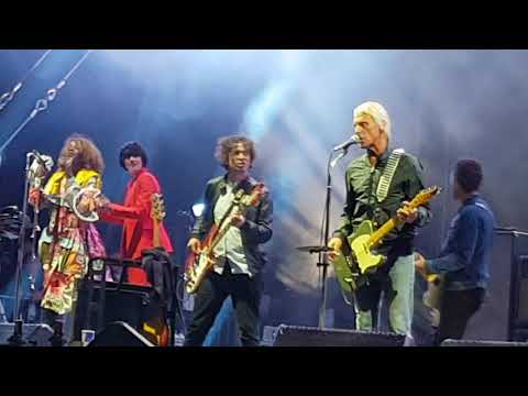 Noel Gallagher & Paul Weller Town Called Malice Bristol Downs Festival