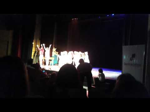 Gianna bailando en. Bambalinas 2