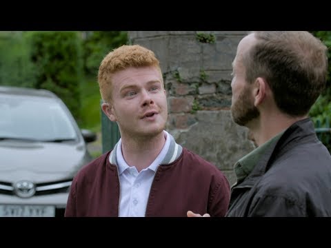 Learning sign language skills for the tea break I Scot Squad