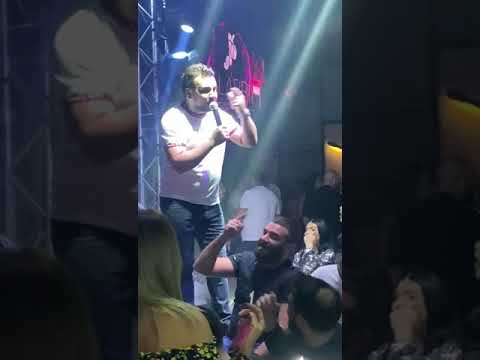 في ناس بزوق عليها وديع الشيخ