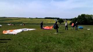preview picture of video 'Orbigny - Parapente - décollage au treuil'