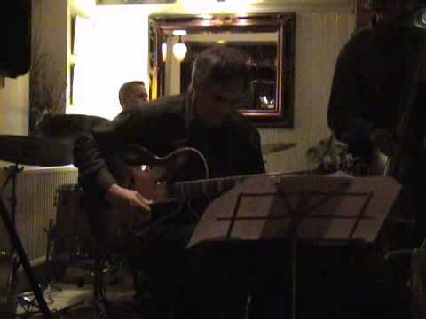 Shane Hill jazz guitar solo on Cheek to
