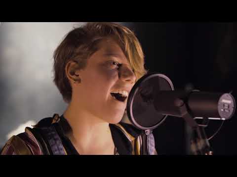 Popsport Live Sessions - Moon Almighty 'When I look closer'