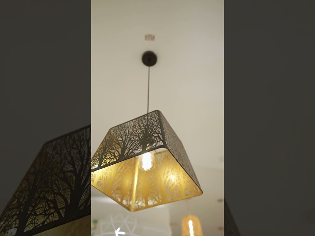 ثريا علاقي مفرد مربعة اسود