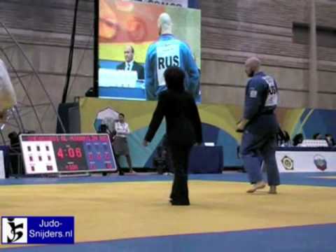 Judo 2006 Moscow: Mikhaylin (RUS) - Snehauskoi (BLR) [+100kg].