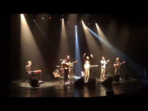 Pedro Altério, Paulo Novaes e Pedro Viáfora - Feliz Pra Cachorro.