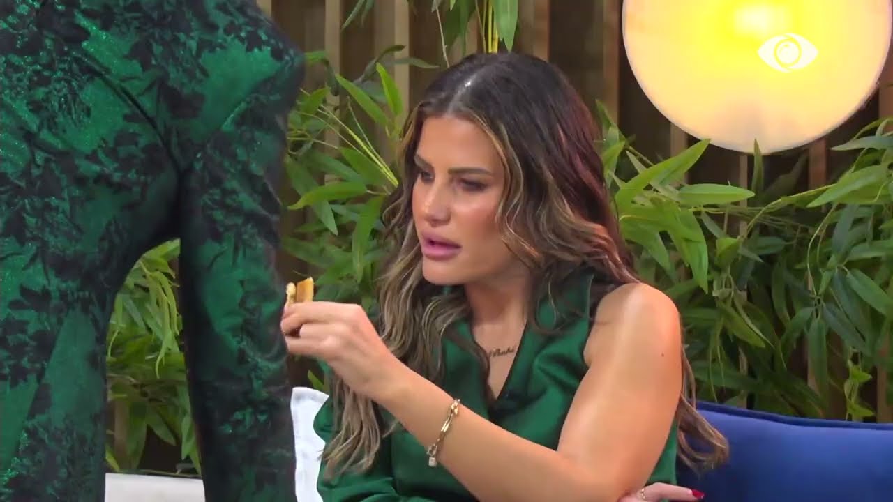 “Edhe pse bën si bishë apo grifshë, e ke sa për fasadë”/ Valbona bisedon me Gertën