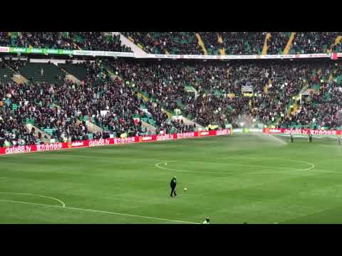 ROD STEWART SINGING GRACE AT CELTIC PARK
